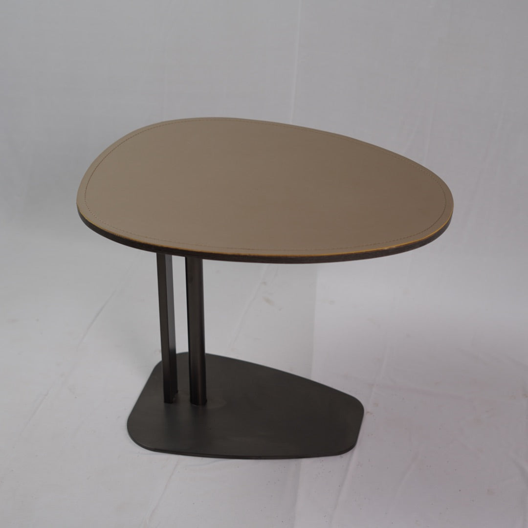 EGG BROWN SIDE TABLE