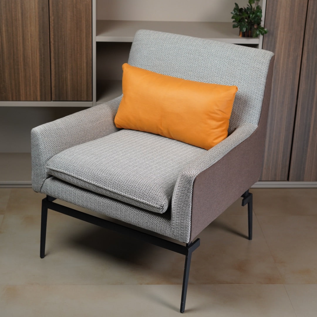 HIGH BACK LEISURE CHAIR