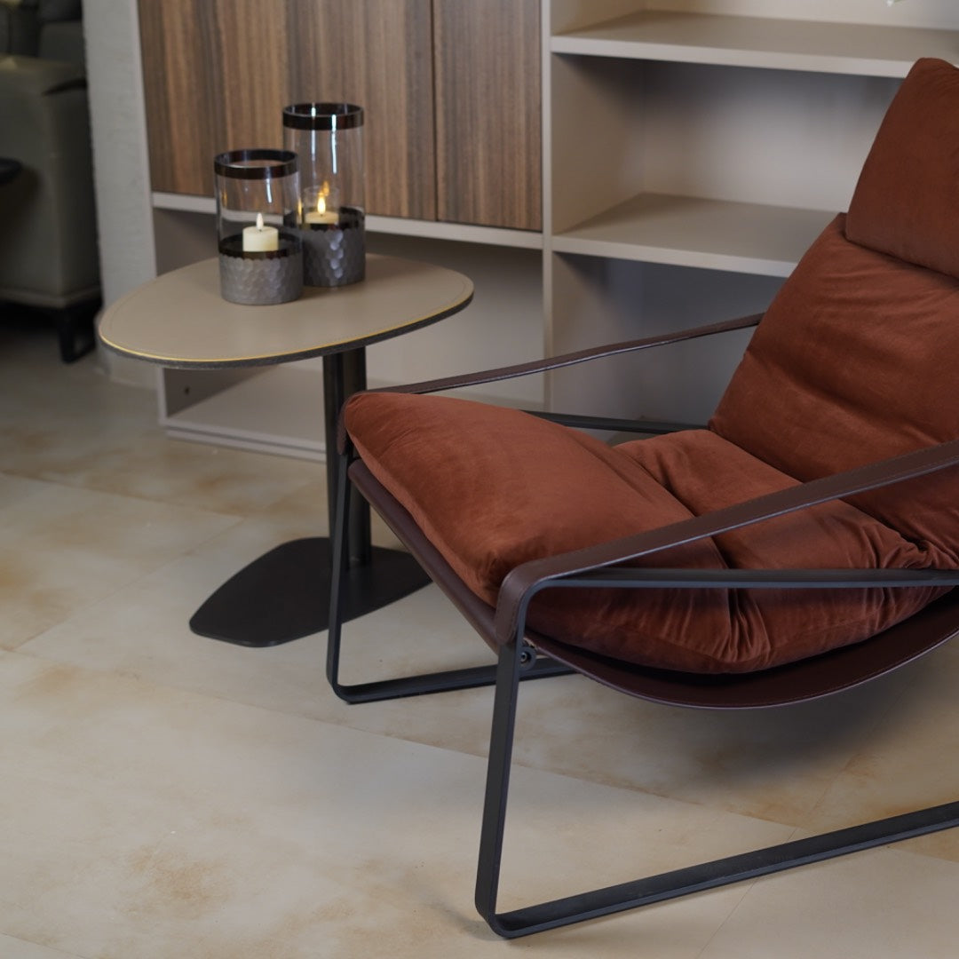 RELAXING CHAIR