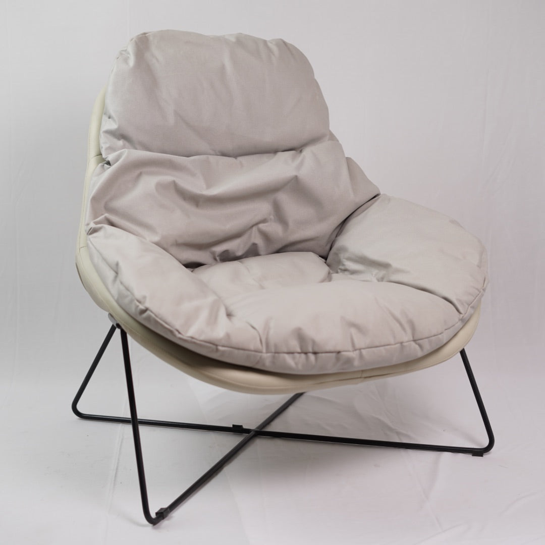 LEISURE CHAIR