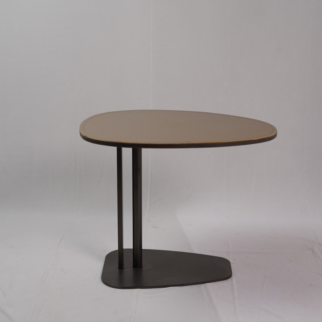 EGG BROWN SIDE TABLE