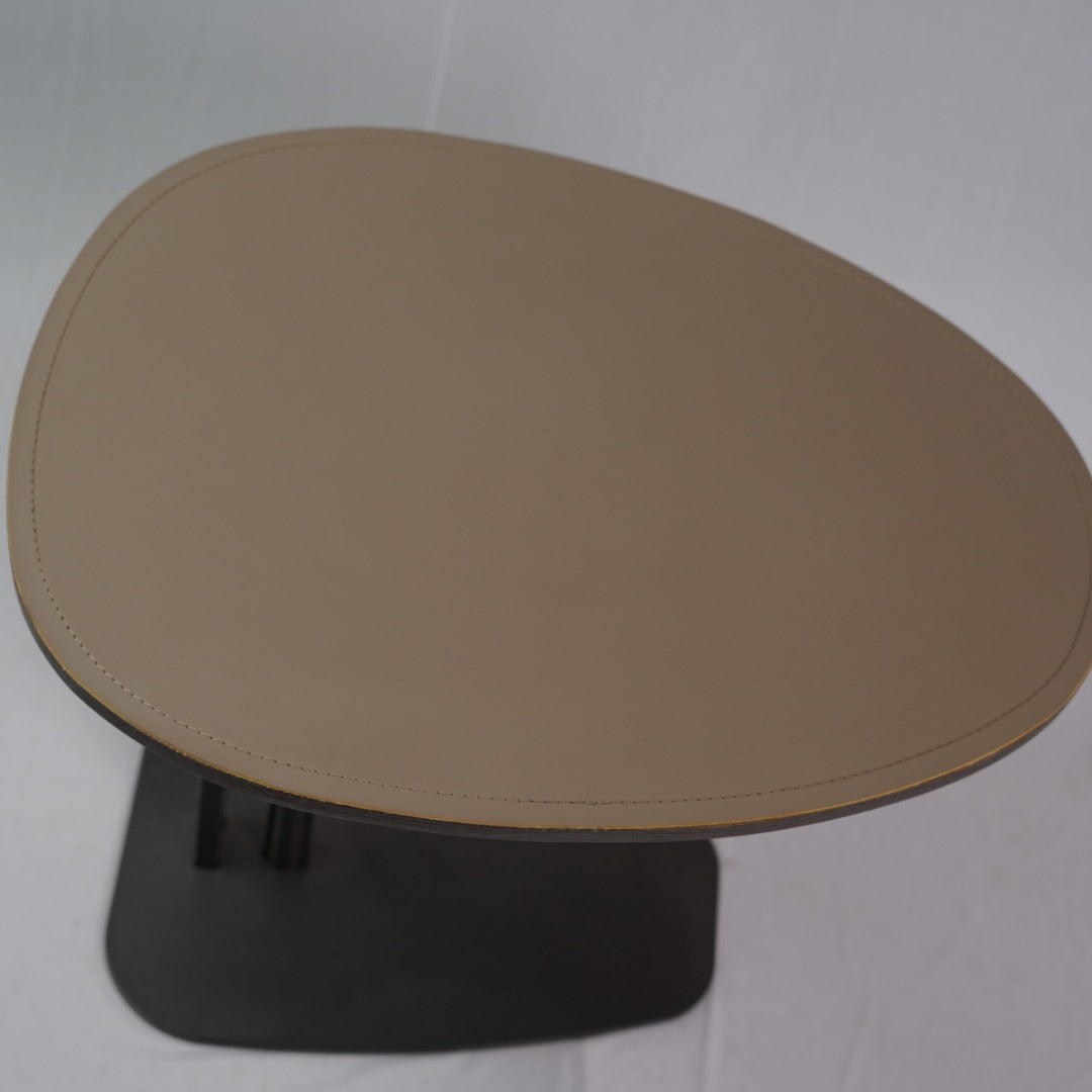 EGG BROWN SIDE TABLE