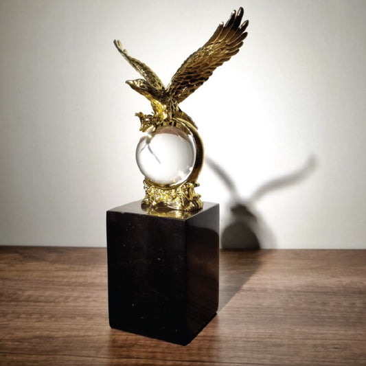 STUNNING METAL EAGLE