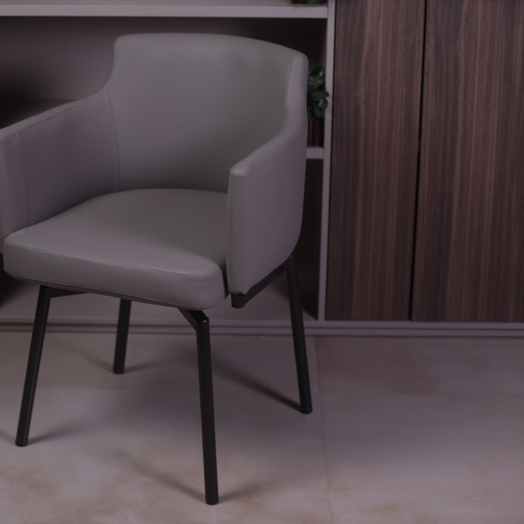 HALF REVOLVING DINING CHAIR