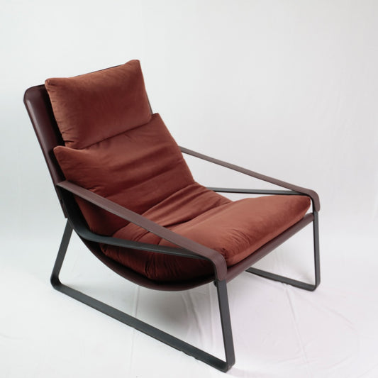 RELAXING CHAIR
