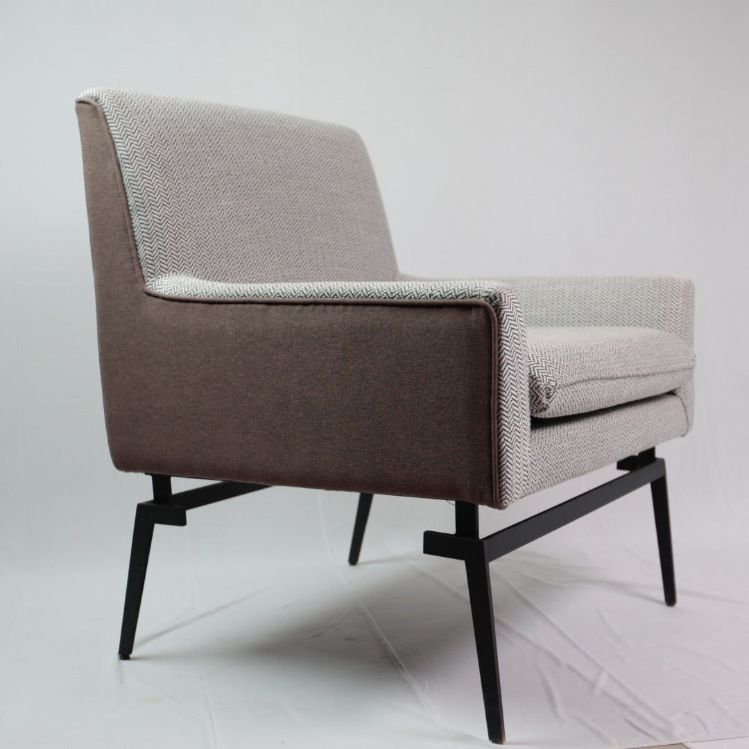 HIGH BACK LEISURE CHAIR