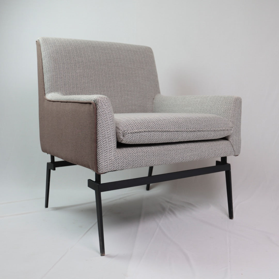 HIGH BACK LEISURE CHAIR