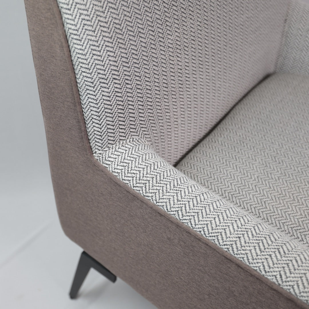 HIGH BACK LEISURE CHAIR