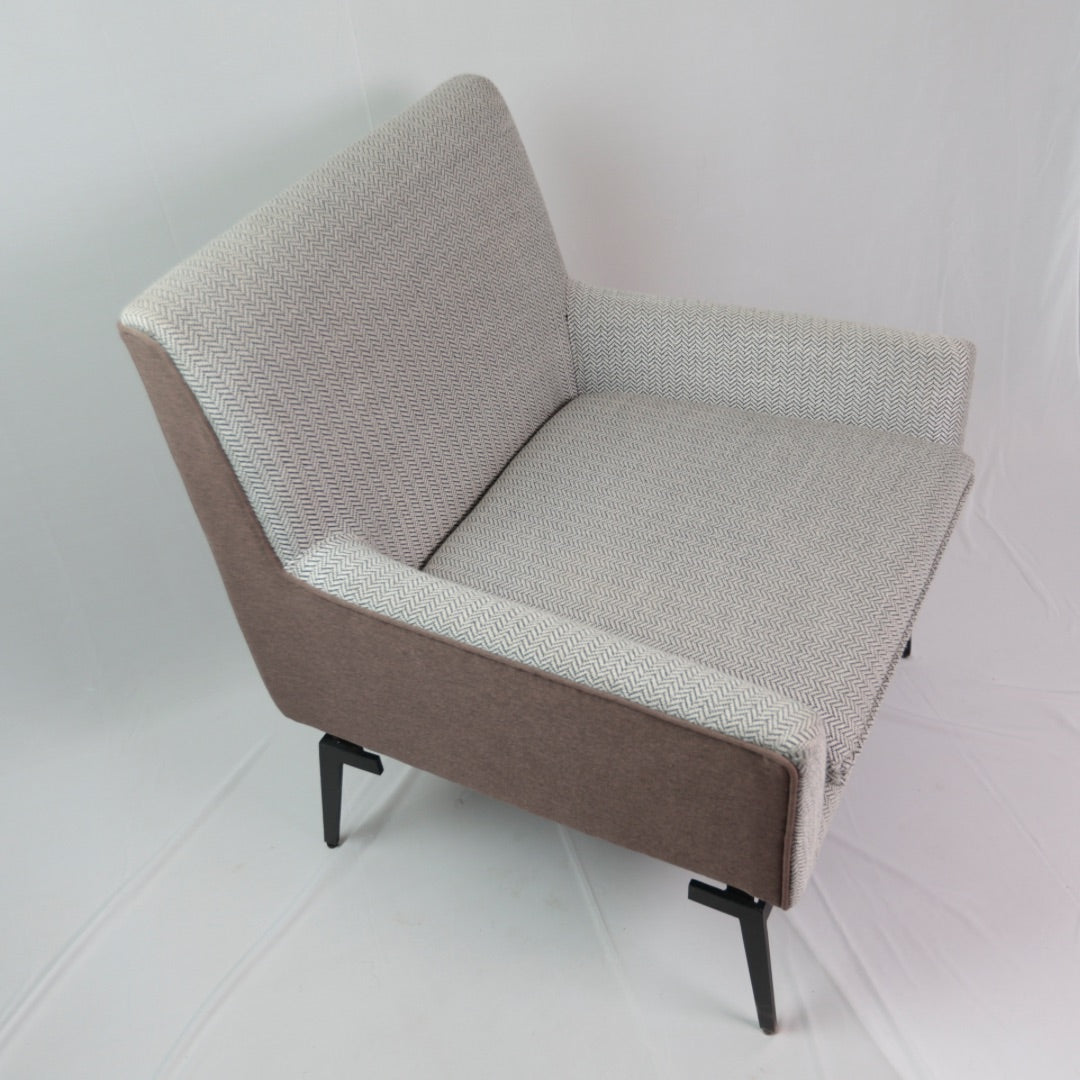 HIGH BACK LEISURE CHAIR