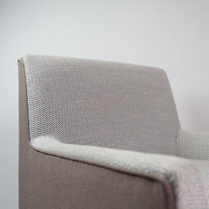 HIGH BACK LEISURE CHAIR