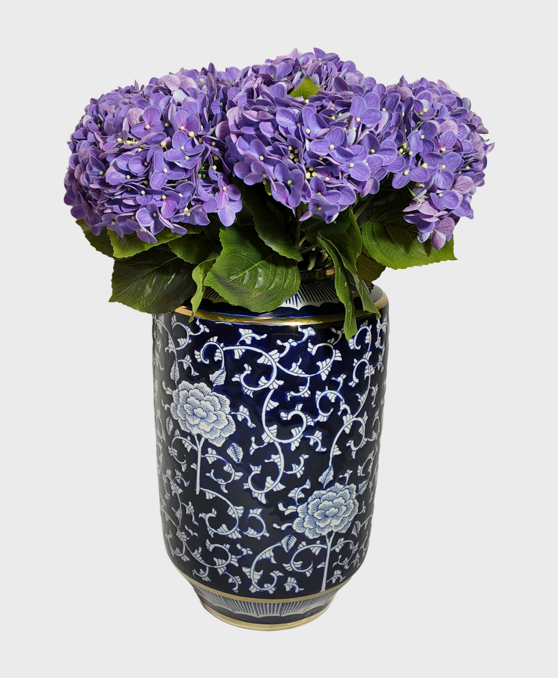 Blue-and-White Porcelain Vase – Hand-Painted Floral Decorative Vase